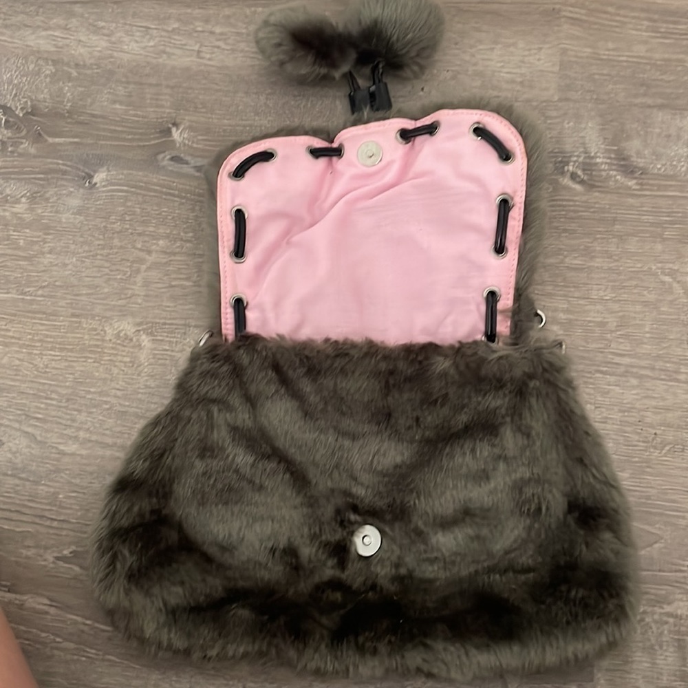 Fuzzy Purse - Picture 2 of 5